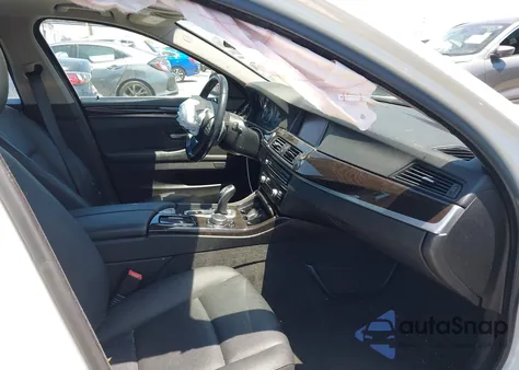 2016 BMW 528I из США, поврежденный, VIN WBA5A5C51GD525883